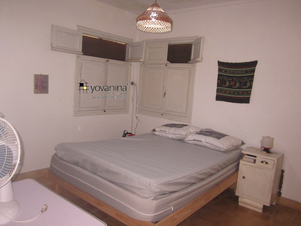 Casa + un terreno , unificados, a 1 cuadra de playa de balneario Santa Ana, Canelones.
