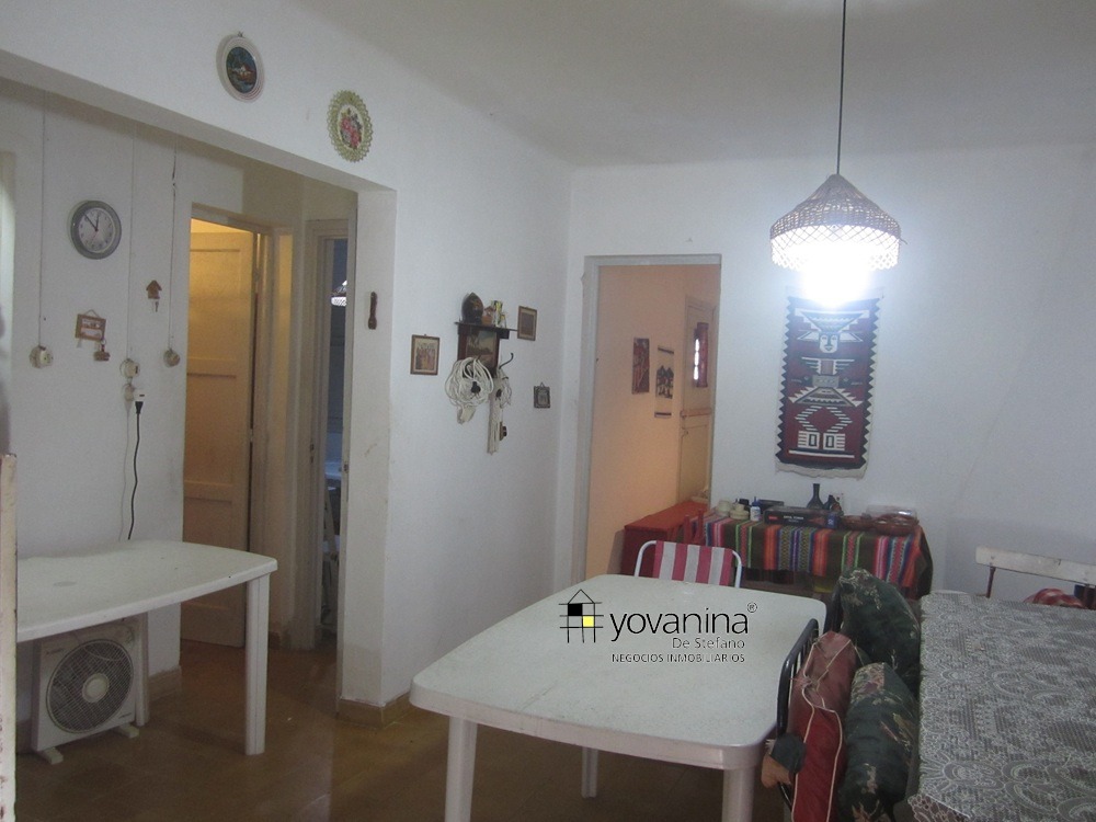Casa + un terreno , unificados, a 1 cuadra de playa de balneario Santa Ana, Canelones.