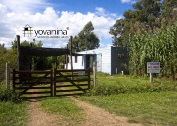 Casa contenedor en venta en Santa Ana Canelones a 6 cuadras de la playa Ref Y312