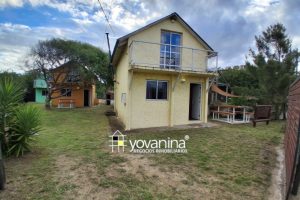 3 Casas en un mismo padrón Santa Ana Canelones Ref Y320